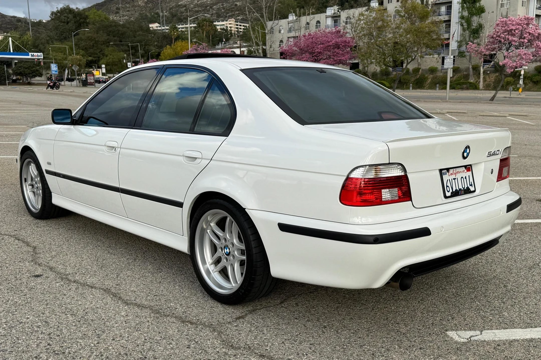 2003 BMW E39 540i - Image 3 of 31