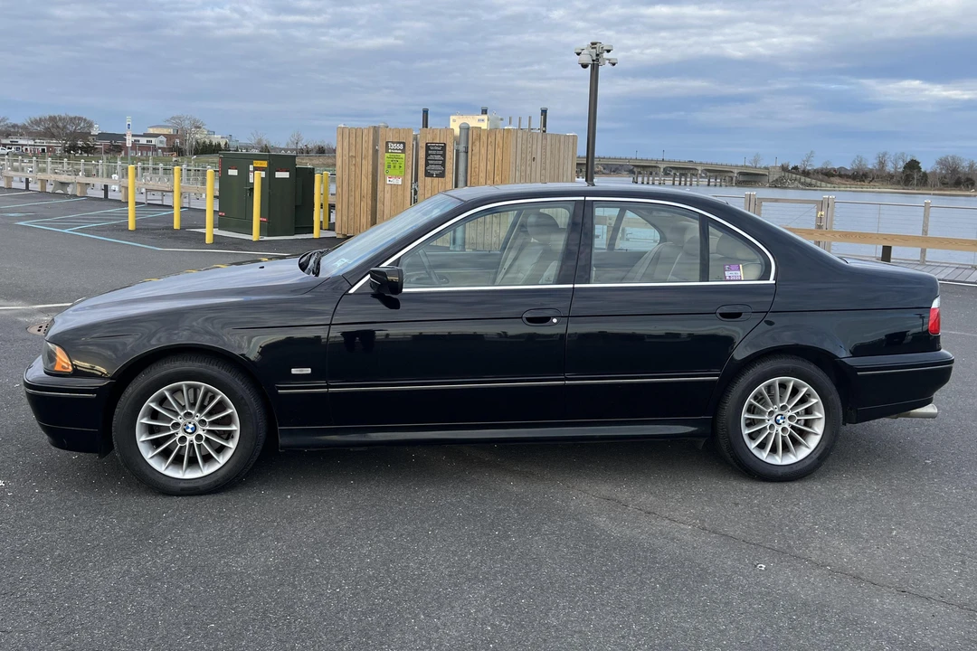 2003 BMW E39 540i - Image 14 of 31