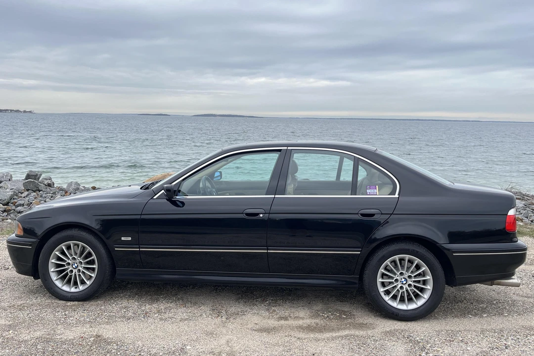 2003 BMW E39 540i - Image 15 of 31