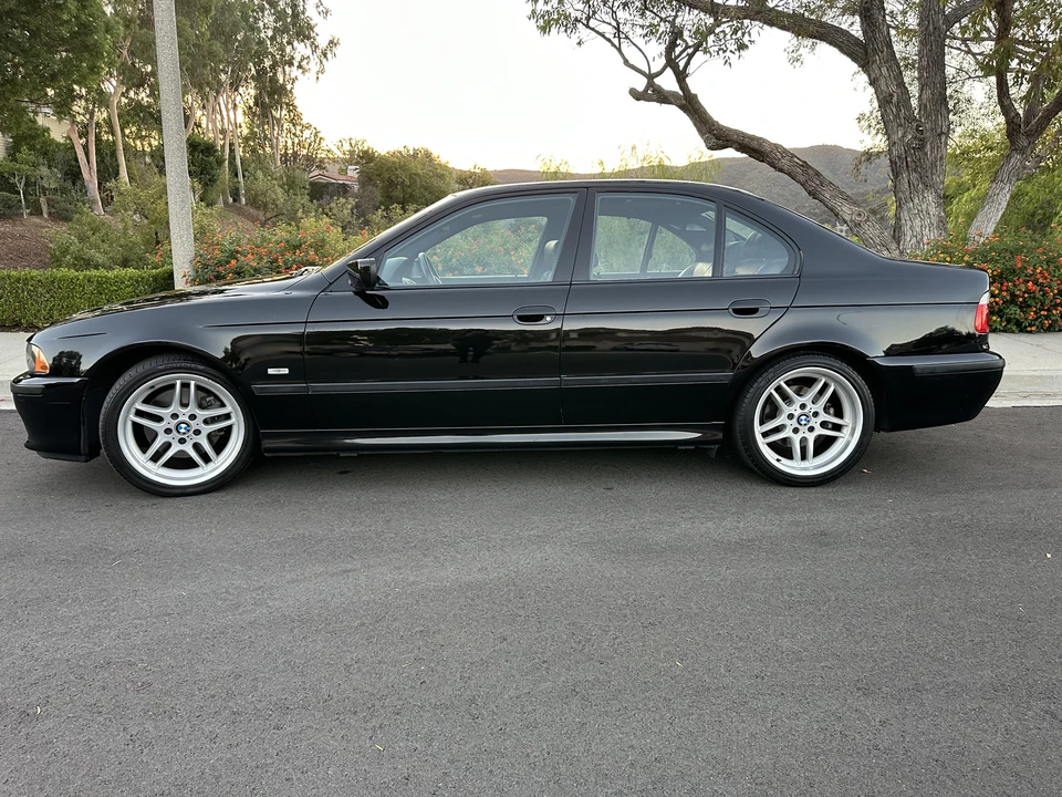 2003 BMW E39 540i - Image 14 of 31