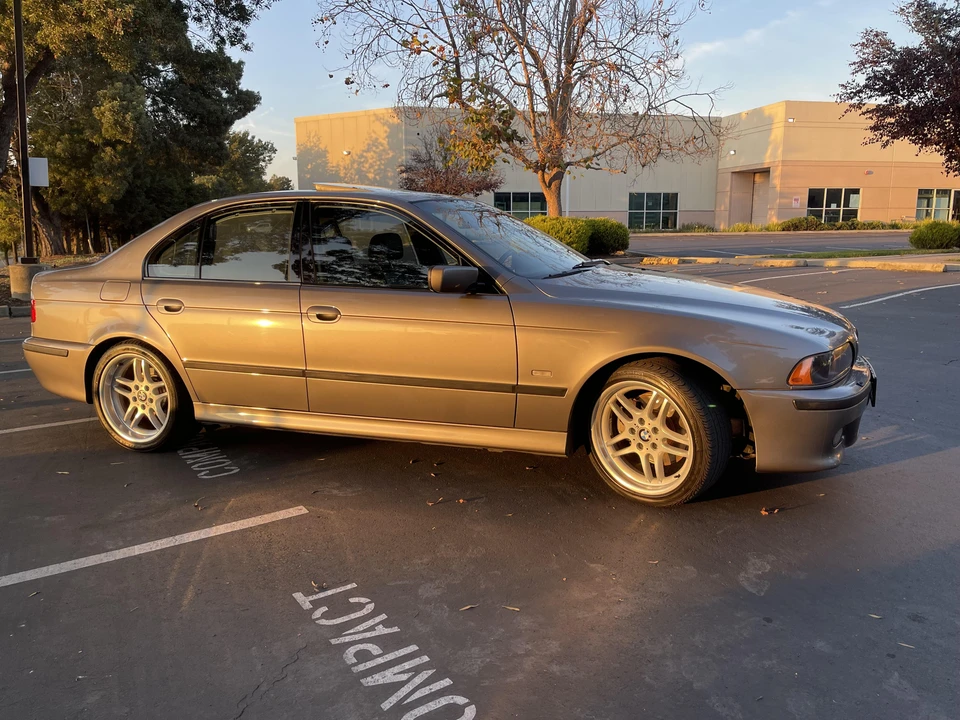 2003 BMW E39 540i - Image 17 of 31