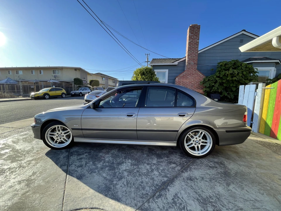2003 BMW E39 540i - Image 12 of 31