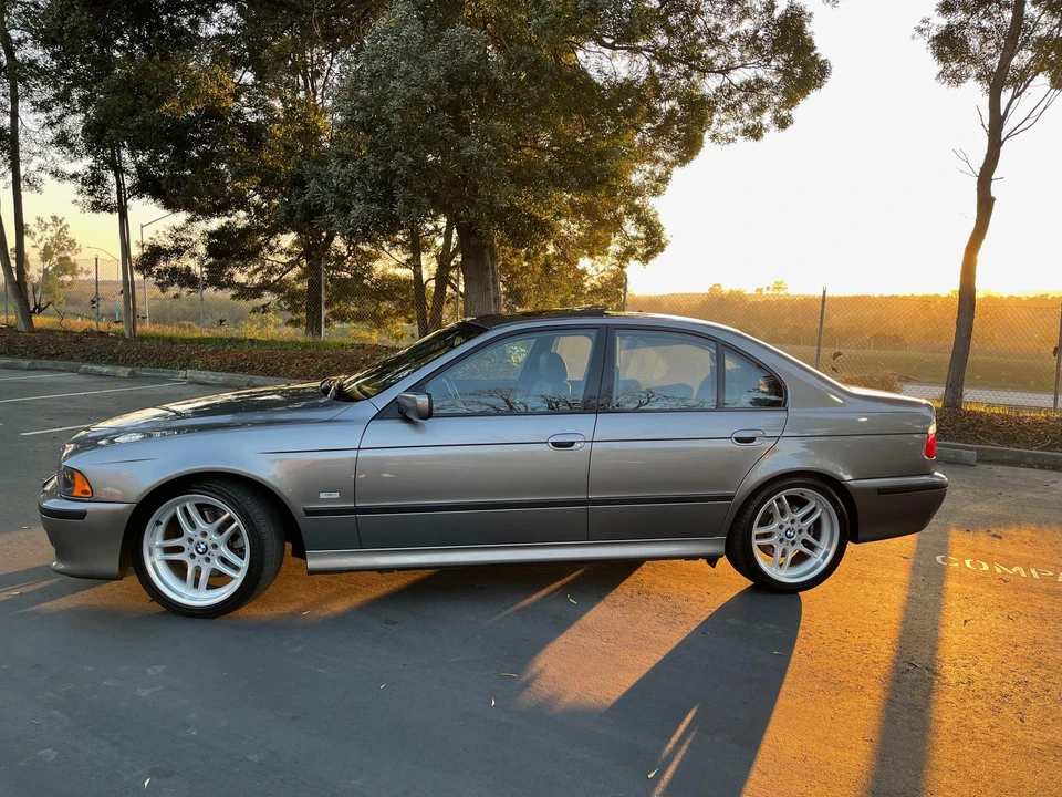 2003 BMW E39 540i - Image 11 of 31