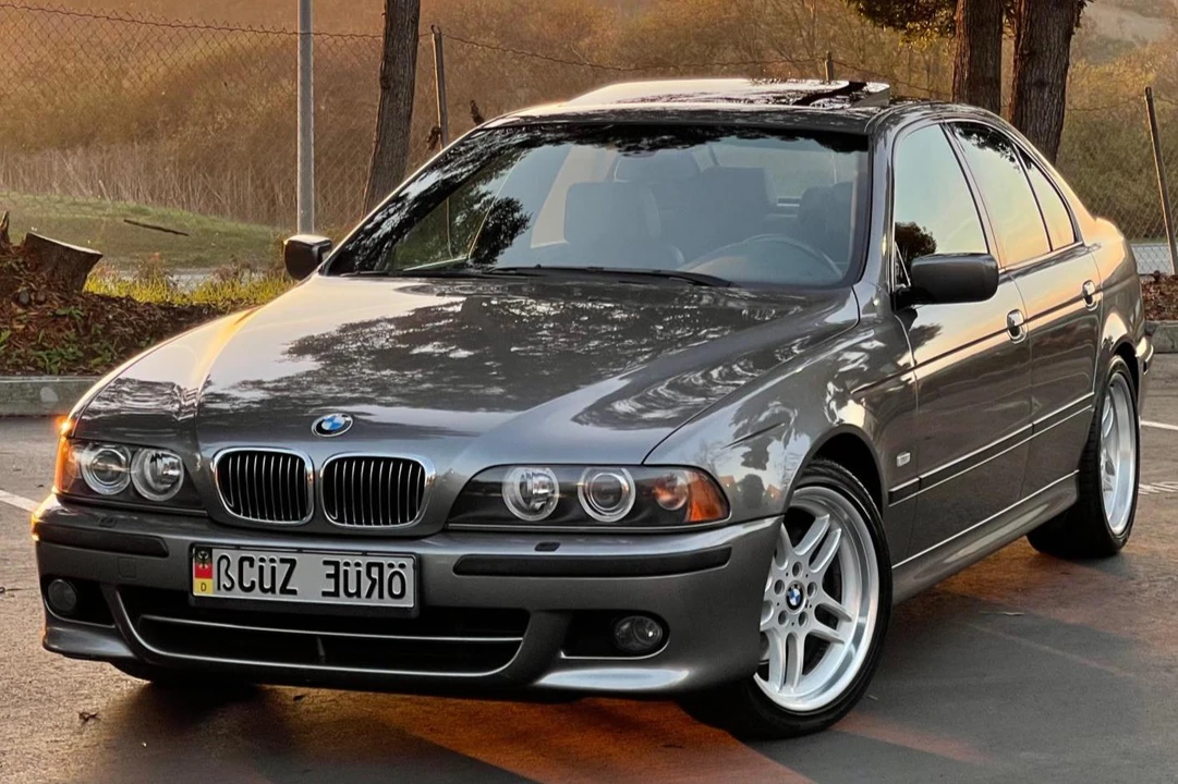 2003 BMW E39 540i - Image 6 of 31