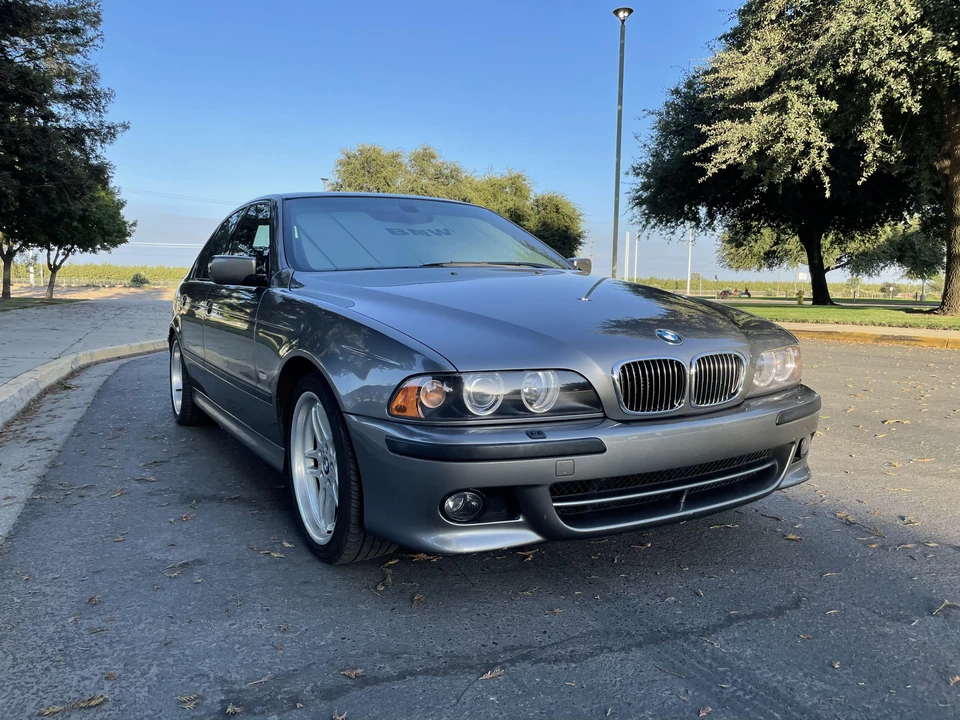 2003 BMW E39 540i - Image 10 of 31