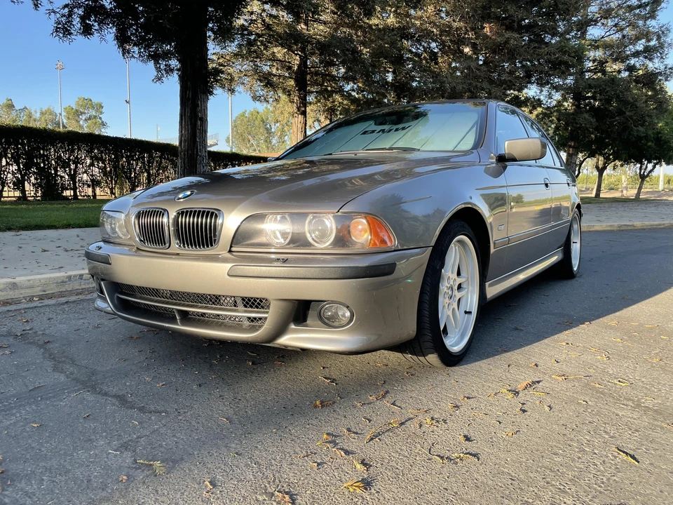 2003 BMW E39 540i - Image 7 of 31