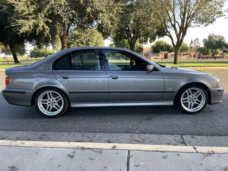 2003 BMW E39 540i - Image 9 of 31