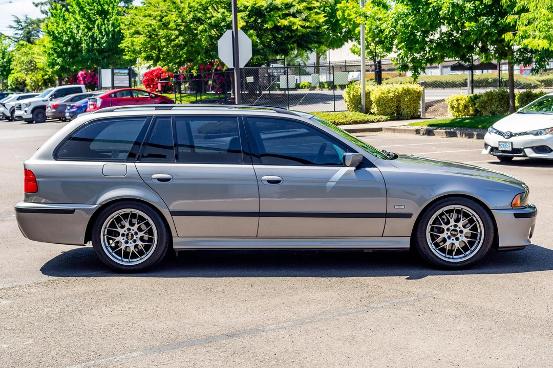 2003 BMW E39 540i - Image 8 of 31