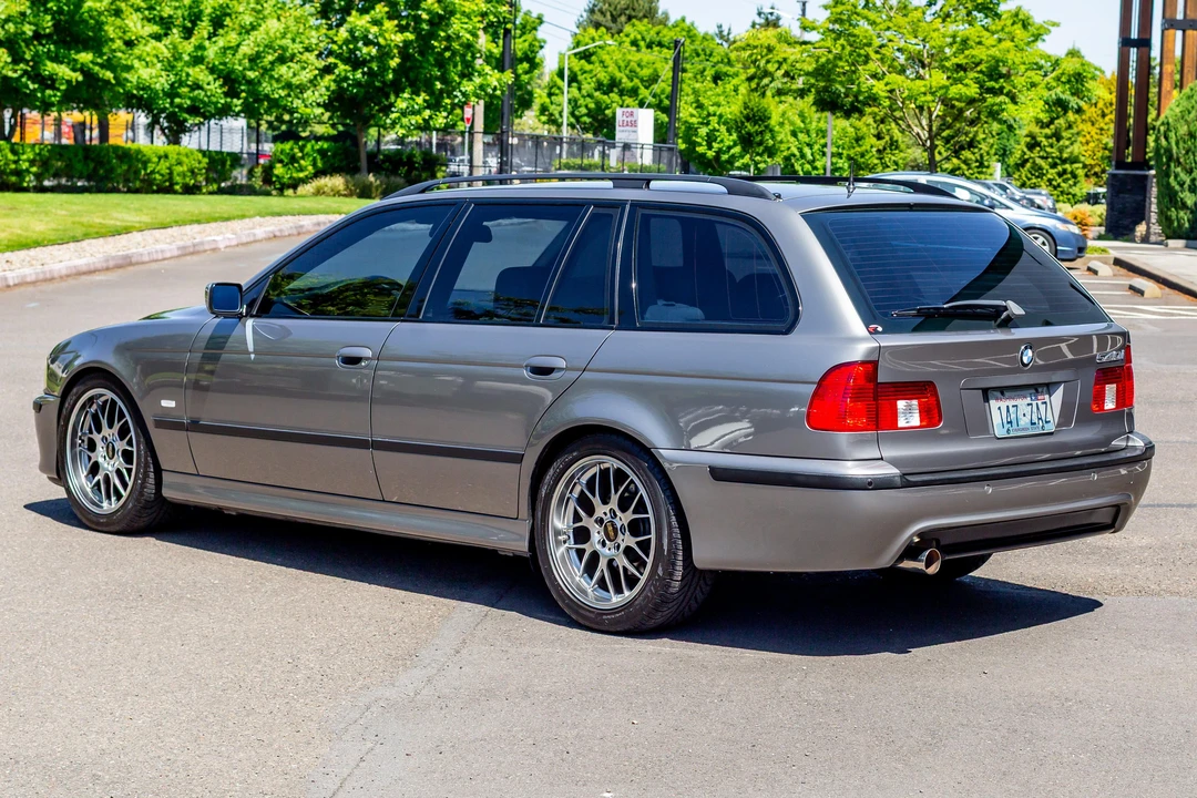 2003 BMW E39 540i - Image 7 of 31