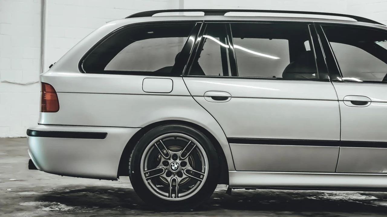 2003 BMW E39 5 Series - Image 30 of 31