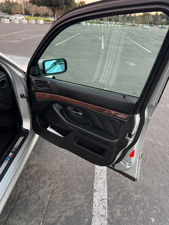 2003 BMW E39 540i - Image 13 of 16