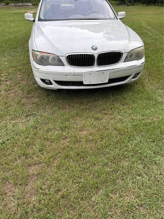 2003 BMW E65/E66 750i & 760i Sedan - Image 3 of 4