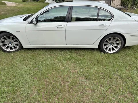 2003 BMW 7 Series 750Li Sedan 4D