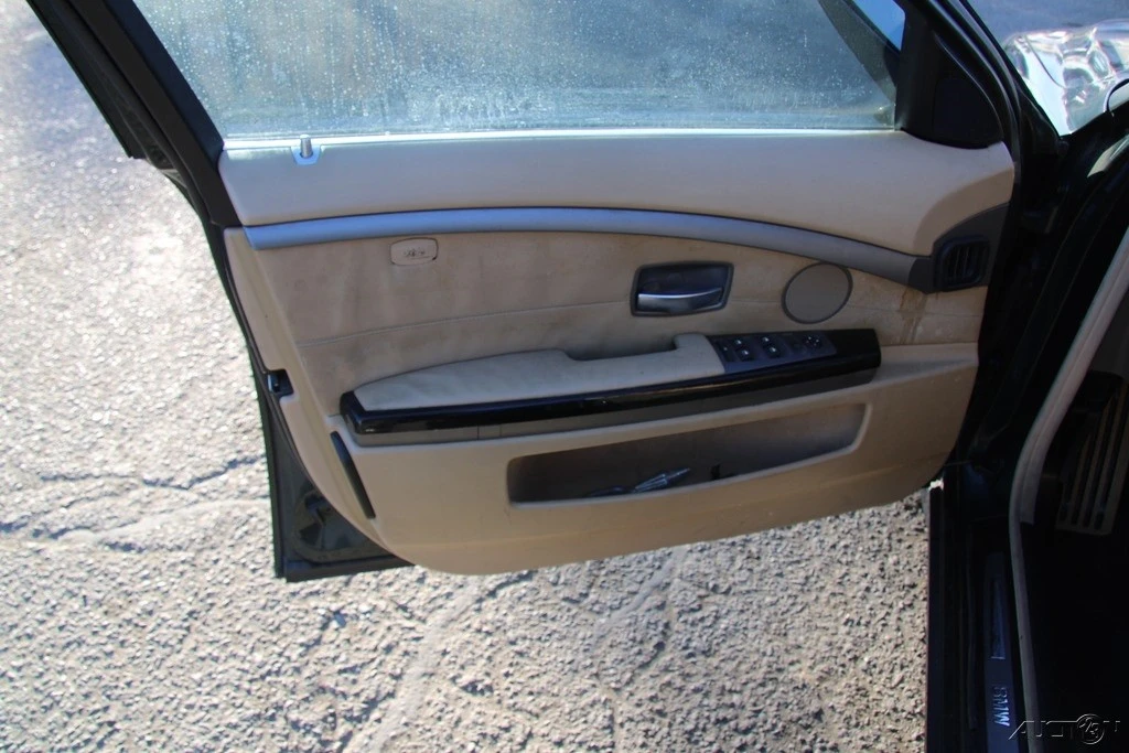 2003 BMW E65/E66 750i & 760i Sedan - Image 12 of 21