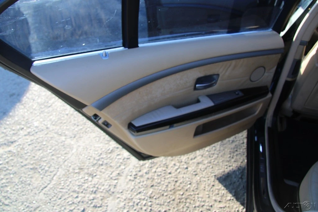 2003 BMW E65/E66 750i & 760i Sedan - Image 20 of 21