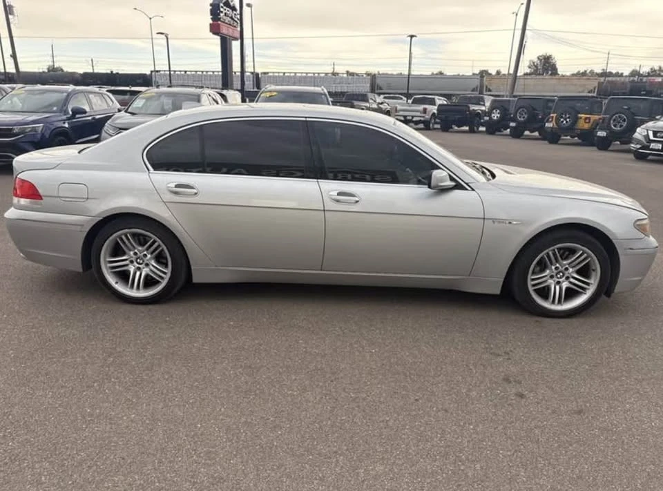2003 BMW E65/E66 750i & 760i Sedan - Image 2 of 19