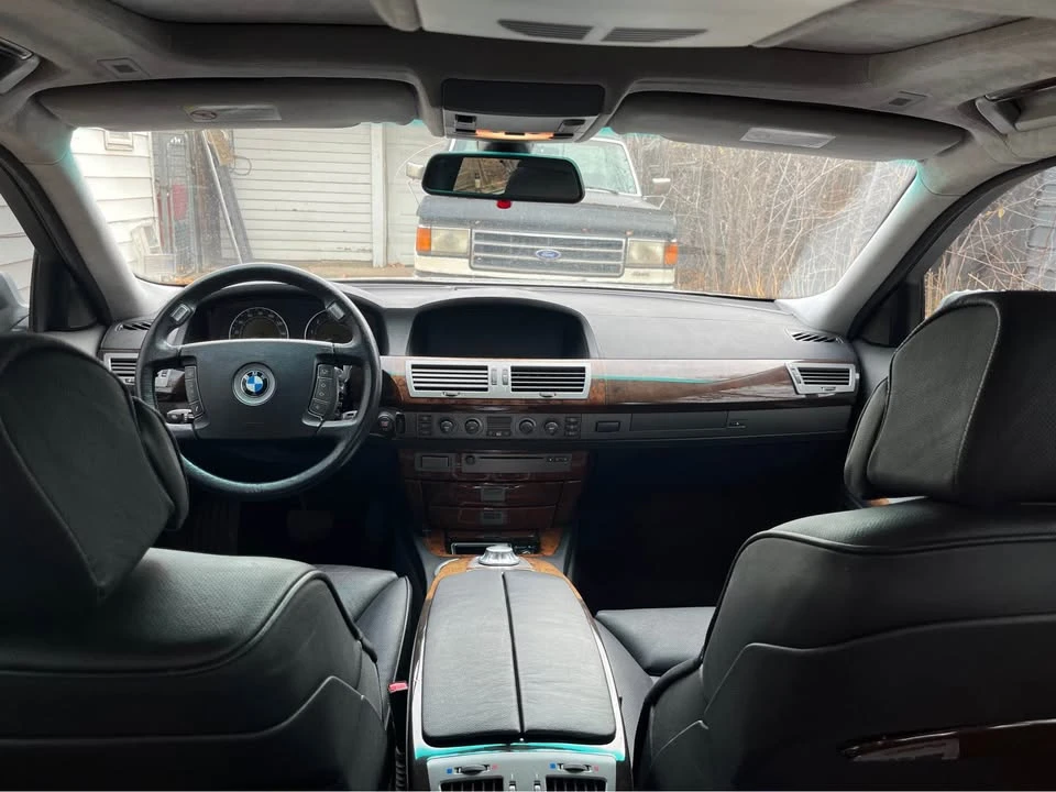 2003 BMW E65/E66 750i & 760i Sedan - Image 11 of 19