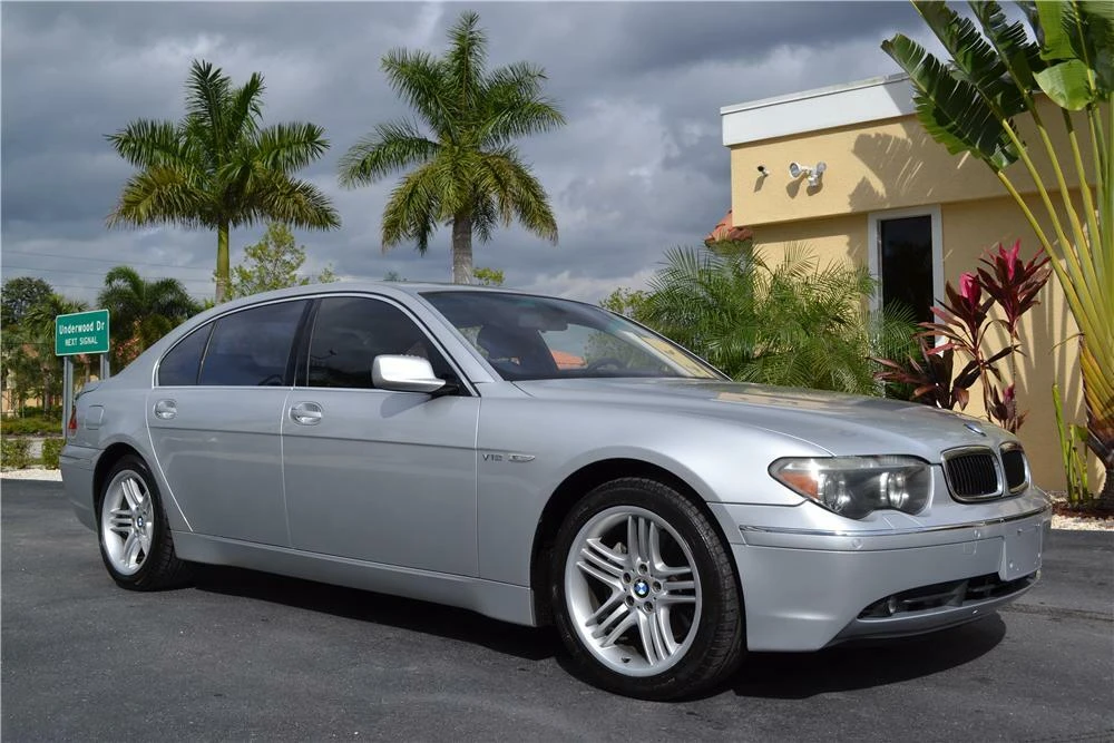 2003 BMW E65/E66 750i & 760i Sedan - Image 2 of 5