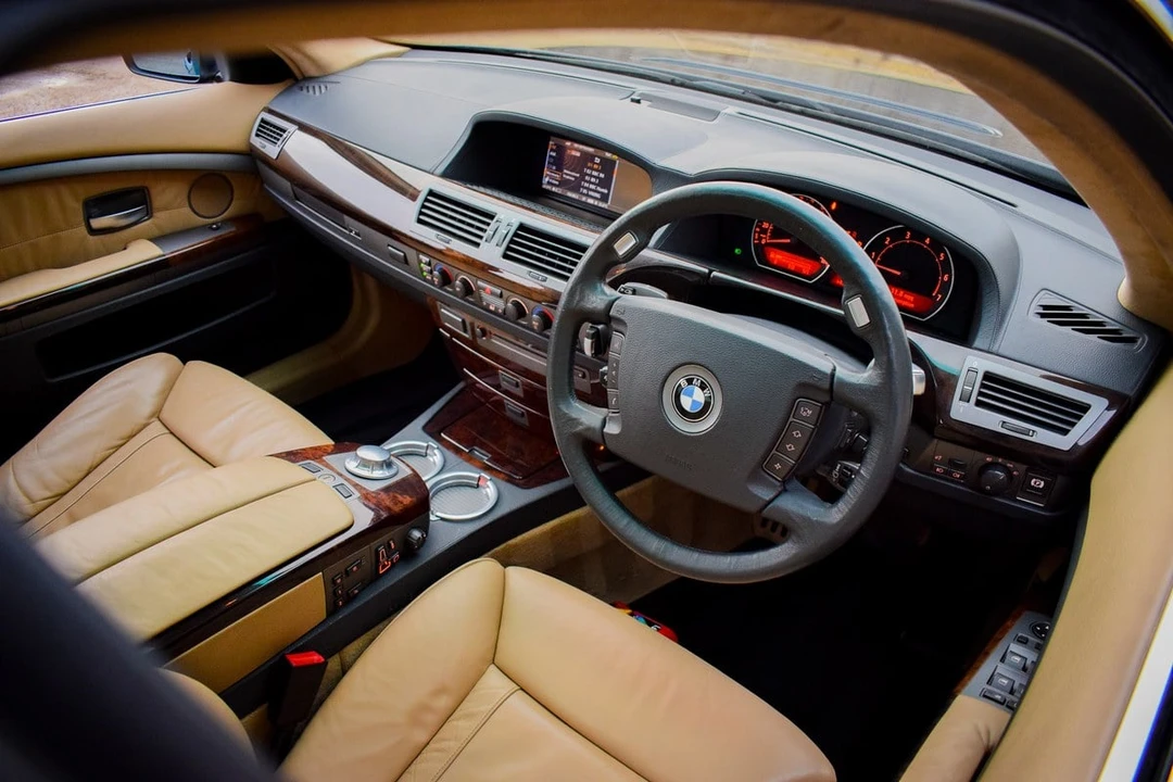 2003 BMW E65/E66 750i & 760i Sedan - Image 14 of 30