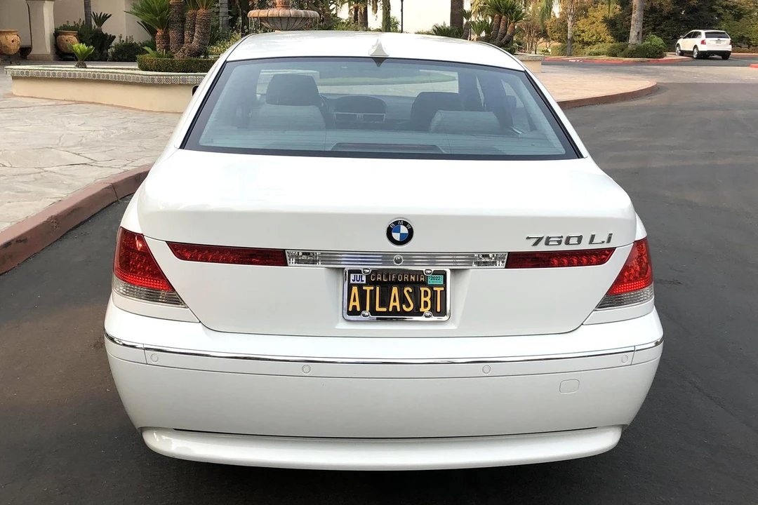 2003 BMW E65/E66 750i & 760i Sedan - Image 5 of 23
