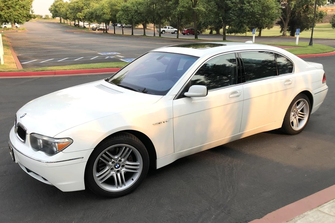 2003 BMW E65/E66 750i & 760i Sedan - Image 10 of 23