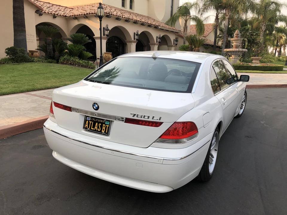 2003 BMW E65/E66 750i & 760i Sedan - Image 15 of 23