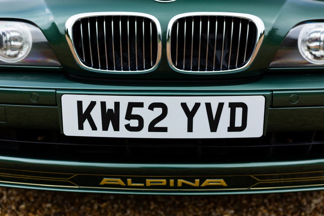 2003 BMW Alpina B10 - Image 18 of 31