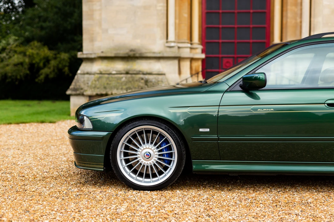 2003 BMW Alpina B10 - Image 29 of 31