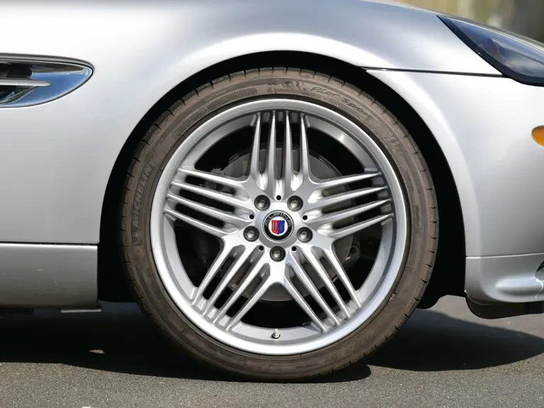 2003 BMW Z8 - Image 20 of 31