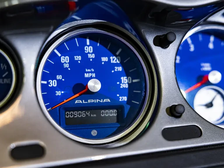 2003 BMW Z8 - Image 12 of 31