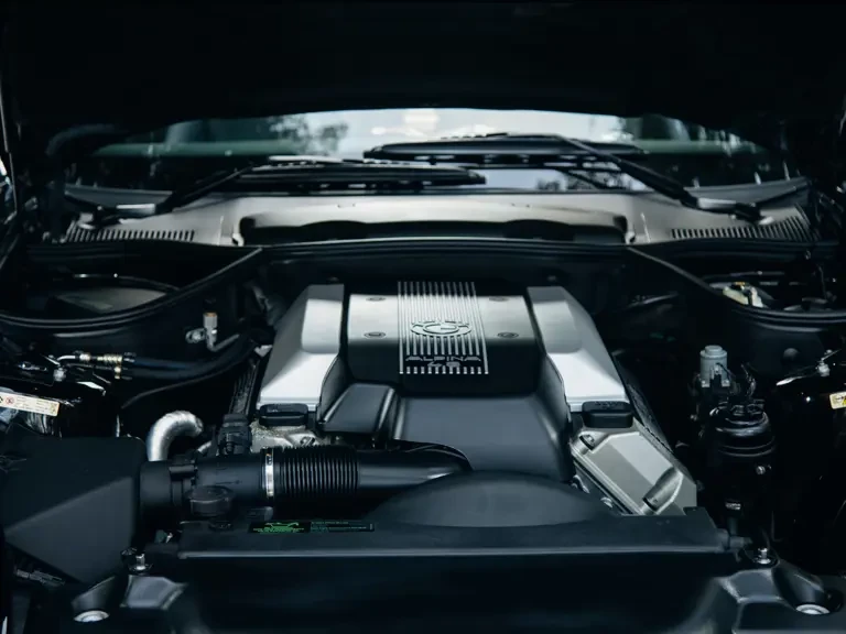2003 BMW Z8 - Image 17 of 31
