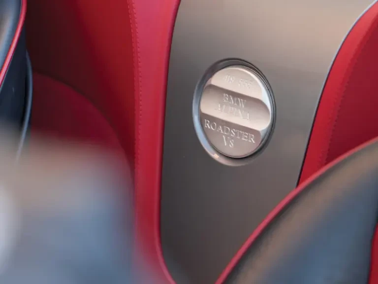 2003 BMW Z8 - Image 26 of 31