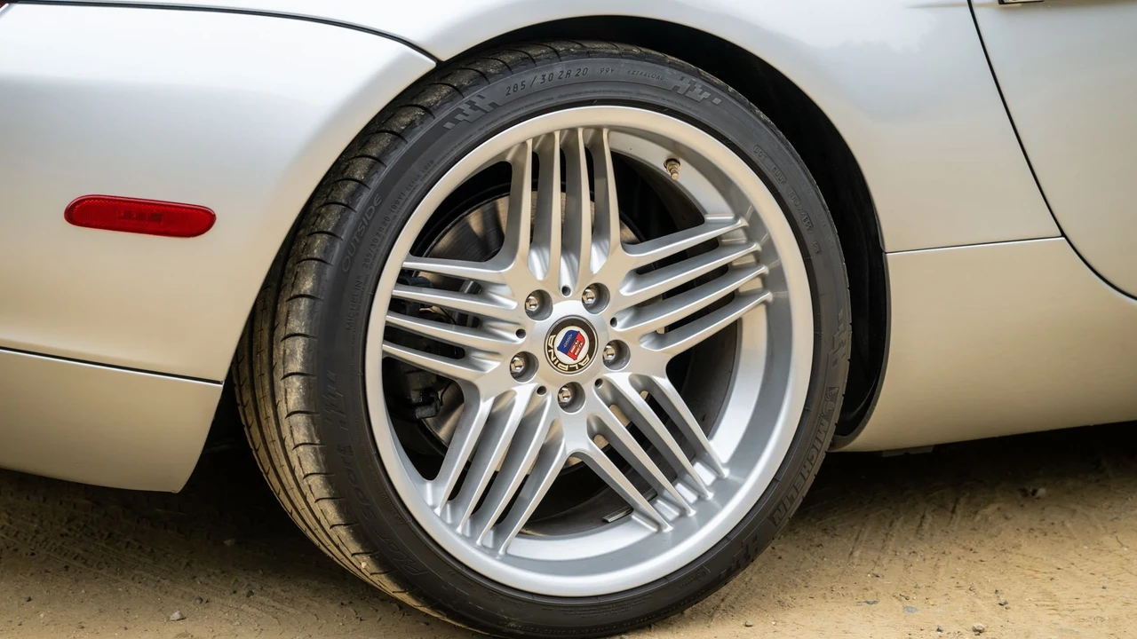 2003 BMW Alpina Roadster V8 - Image 31 of 31