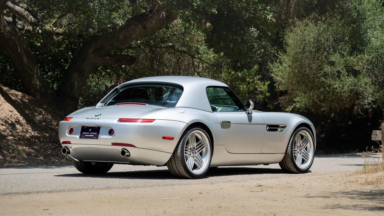 2003 BMW Alpina Roadster V8 - Image 2 of 31