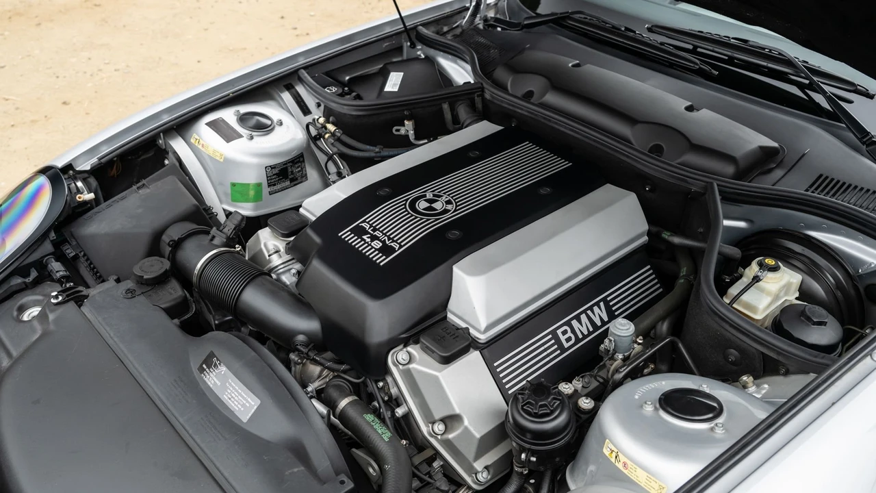 2003 BMW Alpina Roadster V8 - Image 10 of 31