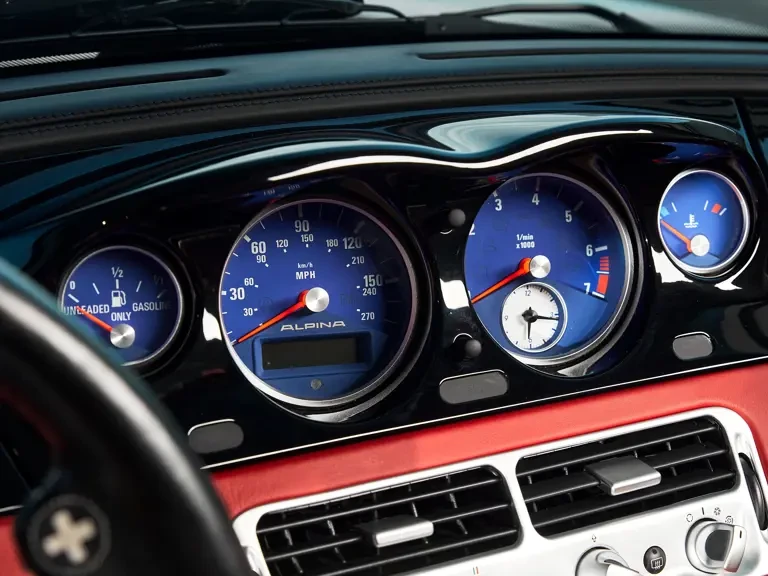 2003 BMW Z8 - Image 26 of 31