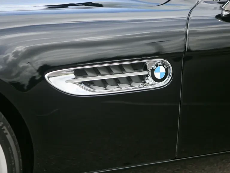 2003 BMW Z8 - Image 13 of 31