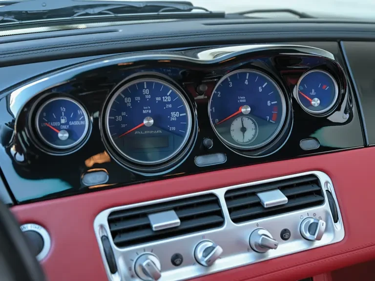2003 BMW Z8 - Image 13 of 31