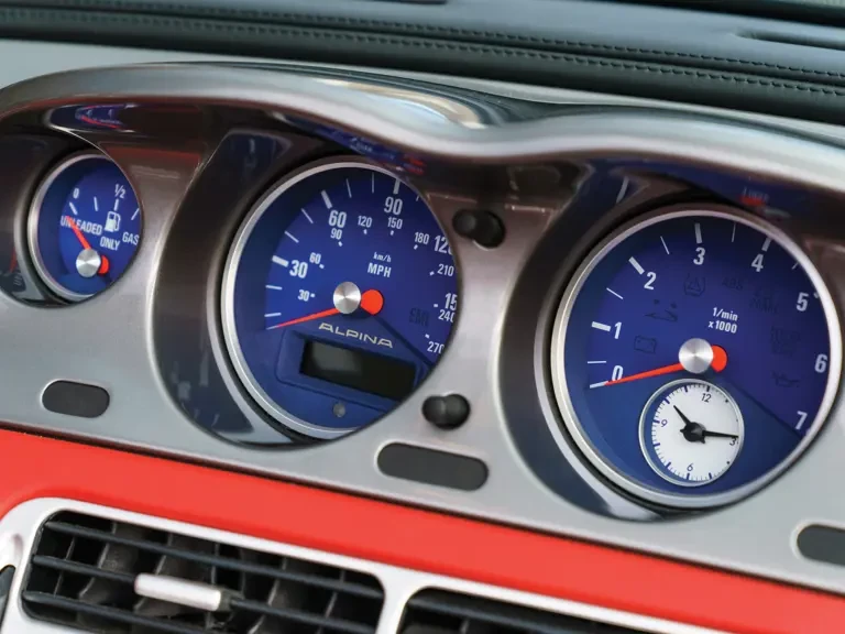 2003 BMW Z8 - Image 15 of 31