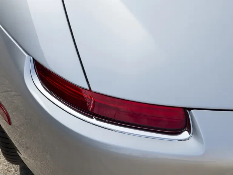 2003 BMW Z8 - Image 27 of 31