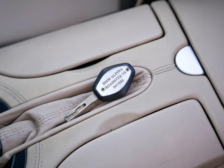 2003 BMW Z8 - Image 29 of 31