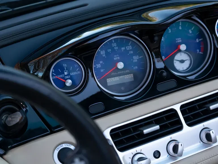 2003 BMW Z8 - Image 31 of 31