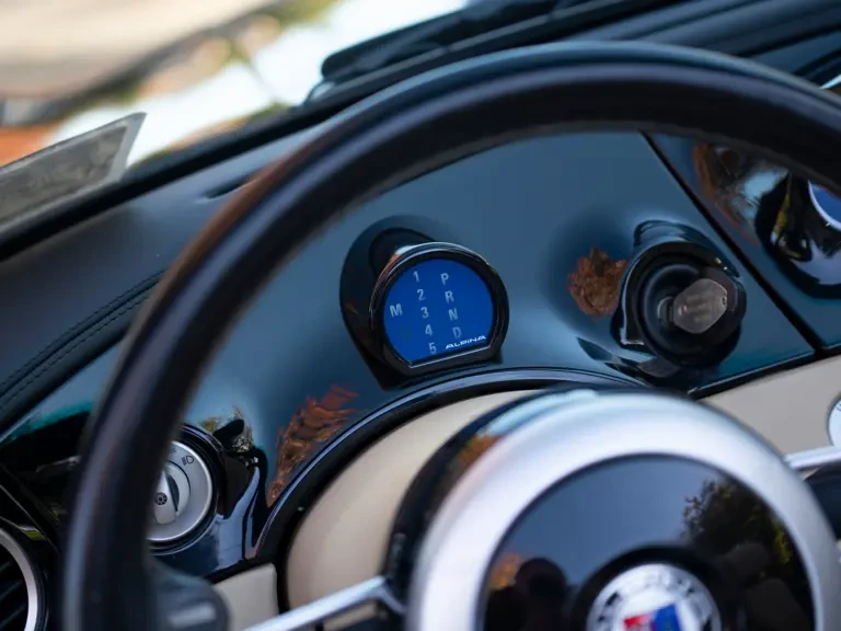 2003 BMW Z8 - Image 30 of 31