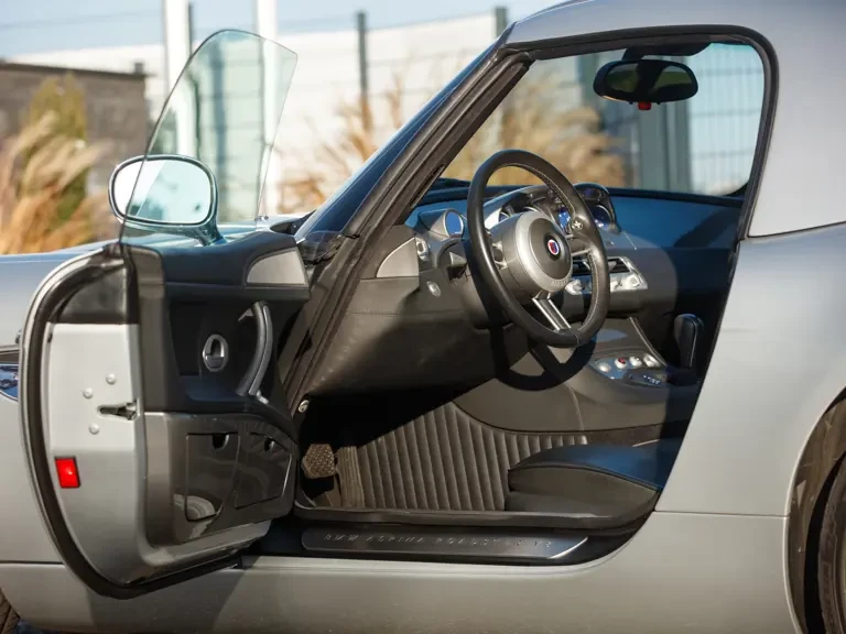 2003 BMW Z8 - Image 19 of 31