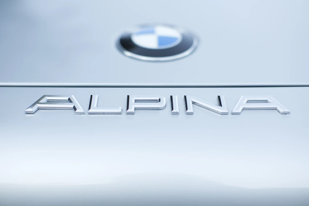 2003 BMW Z8 - Image 3 of 31