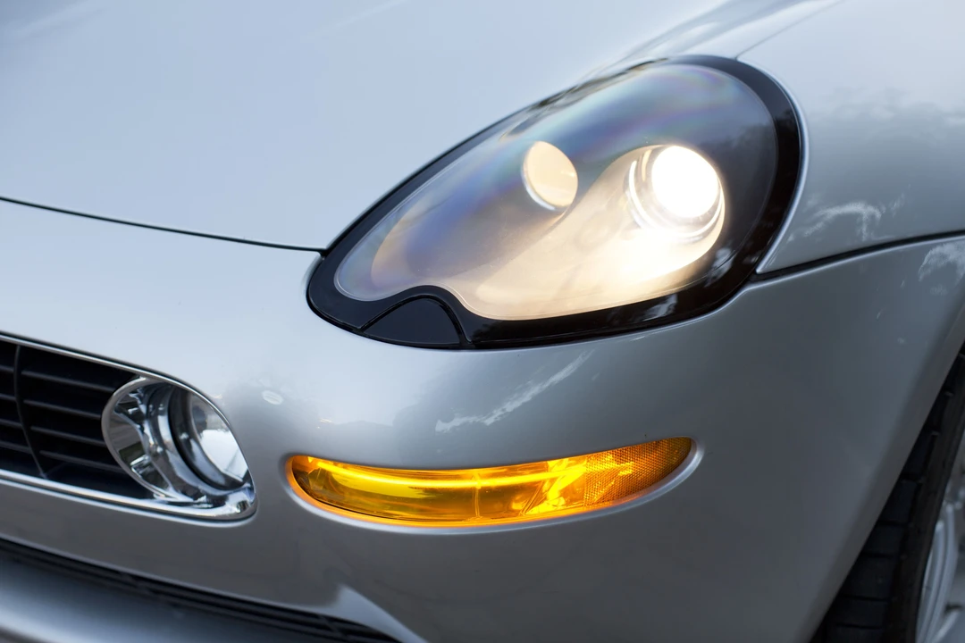 2003 BMW Z8 - Image 2 of 31