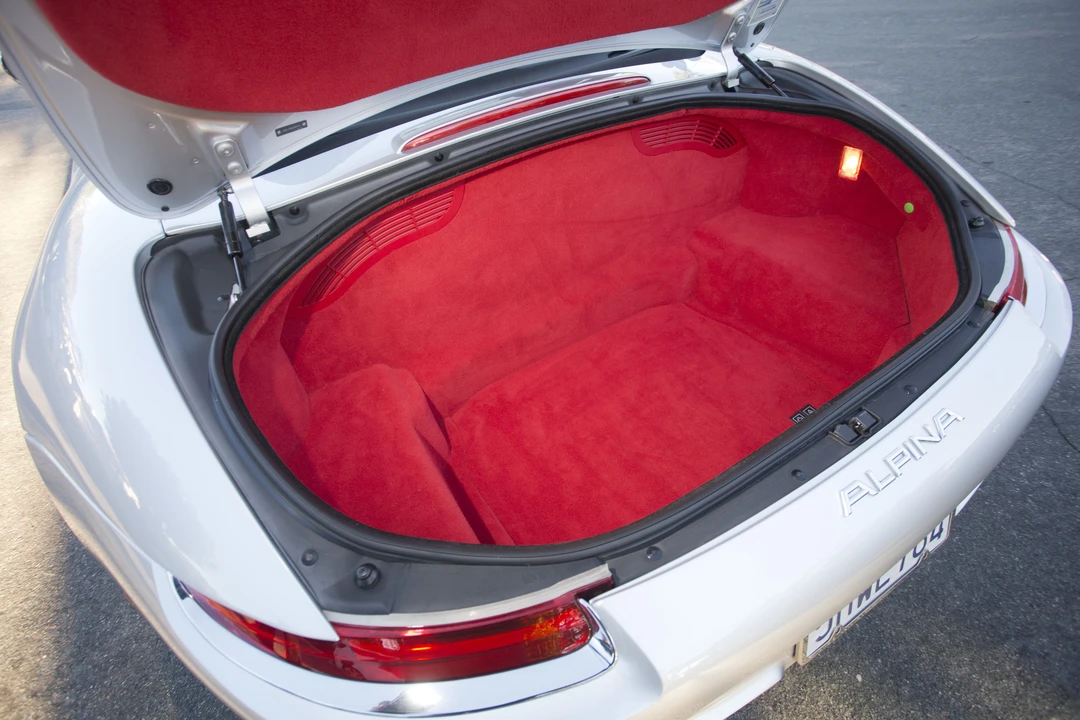 2003 BMW Z8 - Image 15 of 31