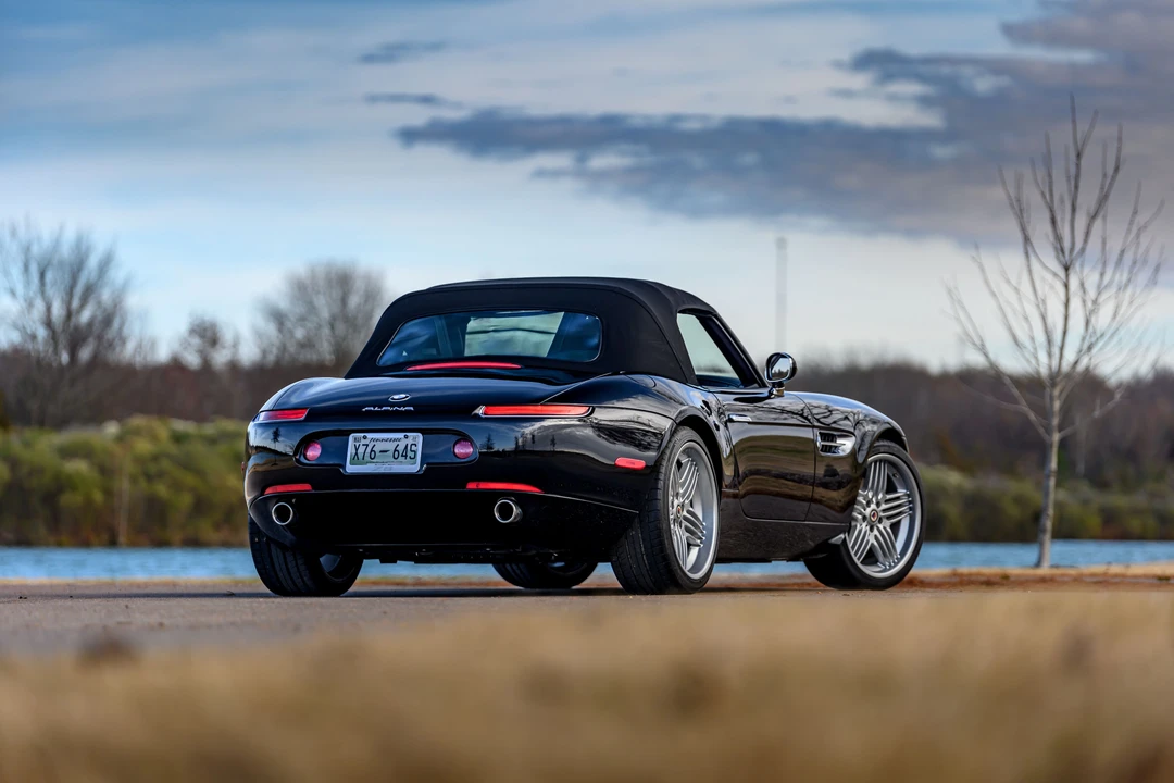 2003 BMW Z8 - Image 30 of 31