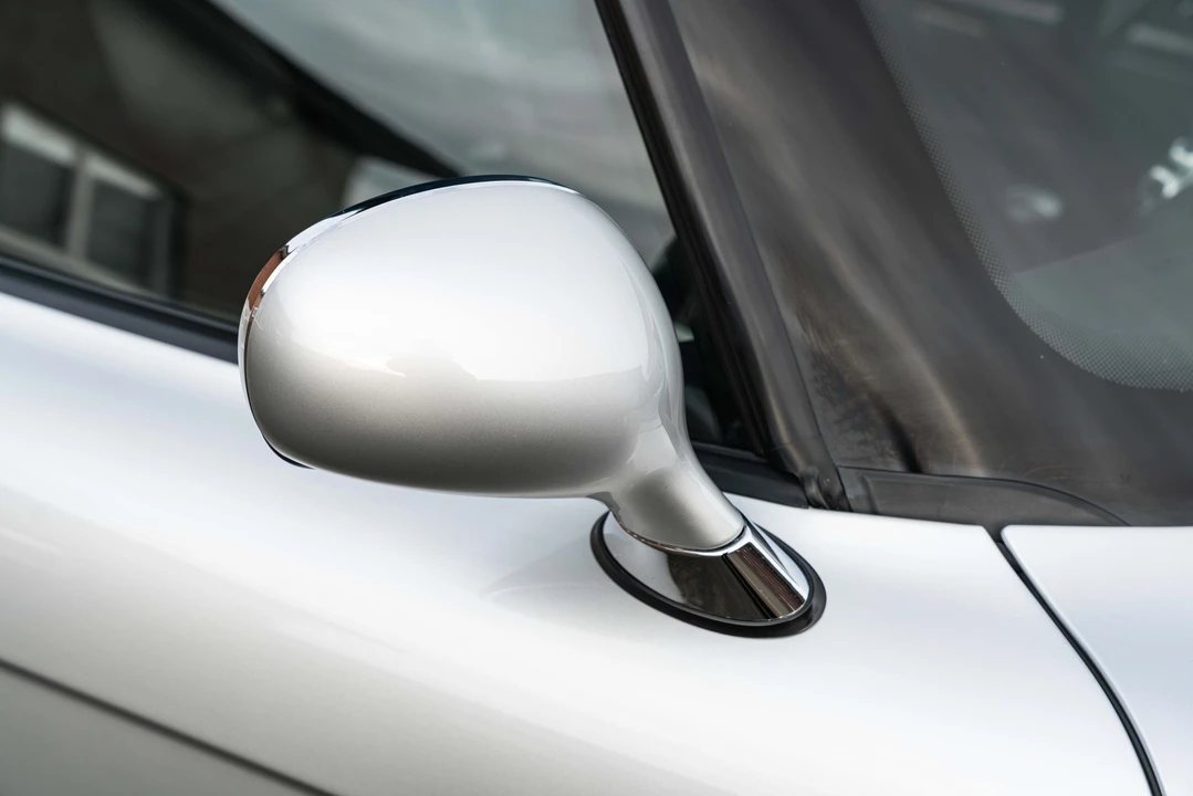 2003 BMW Z8 - Image 30 of 31