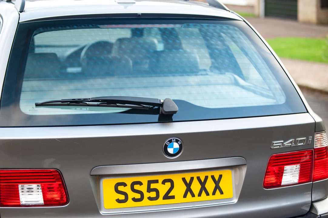 2003 BMW E39 540i - Image 26 of 31